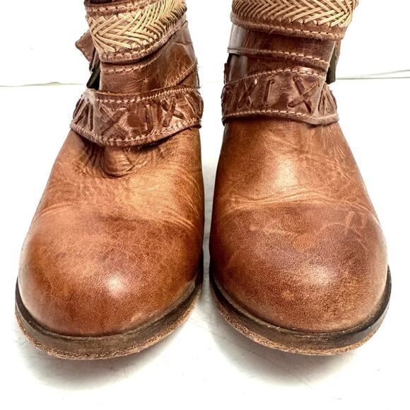 Corral Tan Leather Women's Short Ankle Boots Booties Size 6.5 - Picture 2 of 8